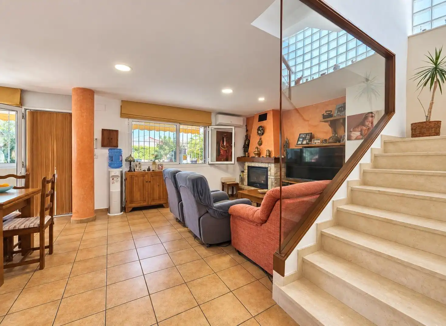 Sala de estar de Casa o chalet en venta en Petrer, Alicante