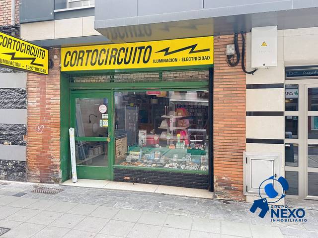 Local comercial en Venta en Calle del Doctor Aquilino Hurlé, 25 en La Arena