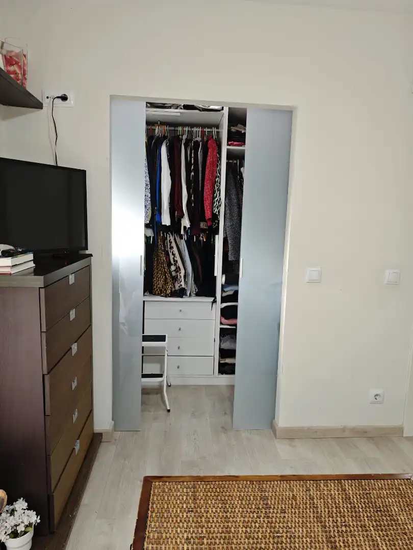 Schlafzimmer von Einfamilien-Reihenhaus zum Verkauf in Cubelles mit Klimaanlage, Heizung und Privatgarten