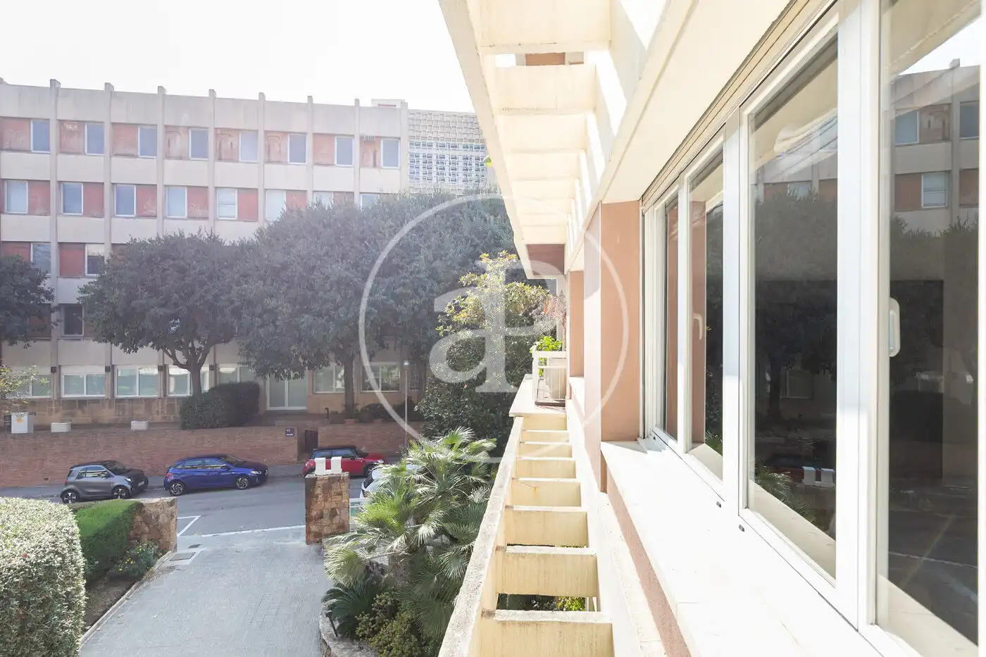 Vista exterior de Piso en venta en Barcelona con Calefacción, Jardín privado y Terraza