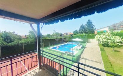 Swimming pool of House or chalet for sale in La Cabrera  with Terrace and Swimming Pool