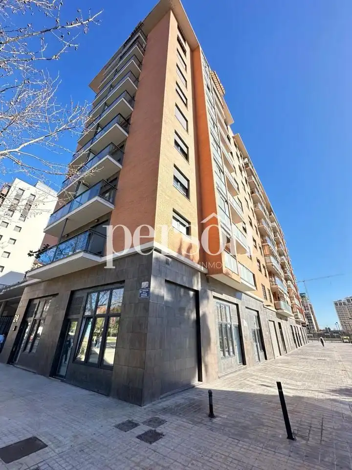 Exterior view of Commercial properties for rent in Valencia