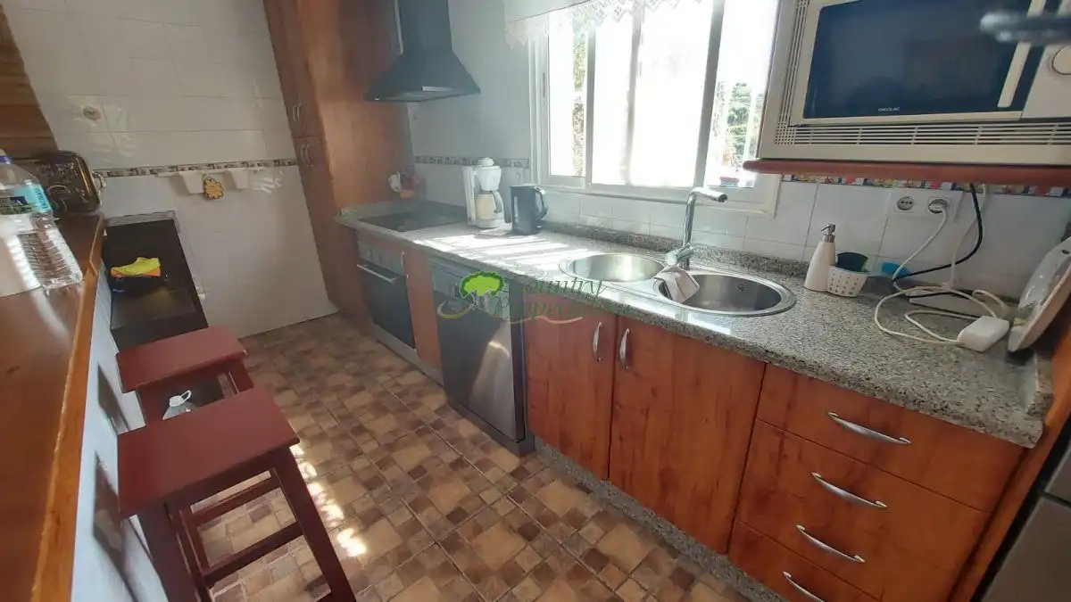 Cuina de Finca rústica de lloguer en Algarrobo amb Terrassa, Traster i Moblat