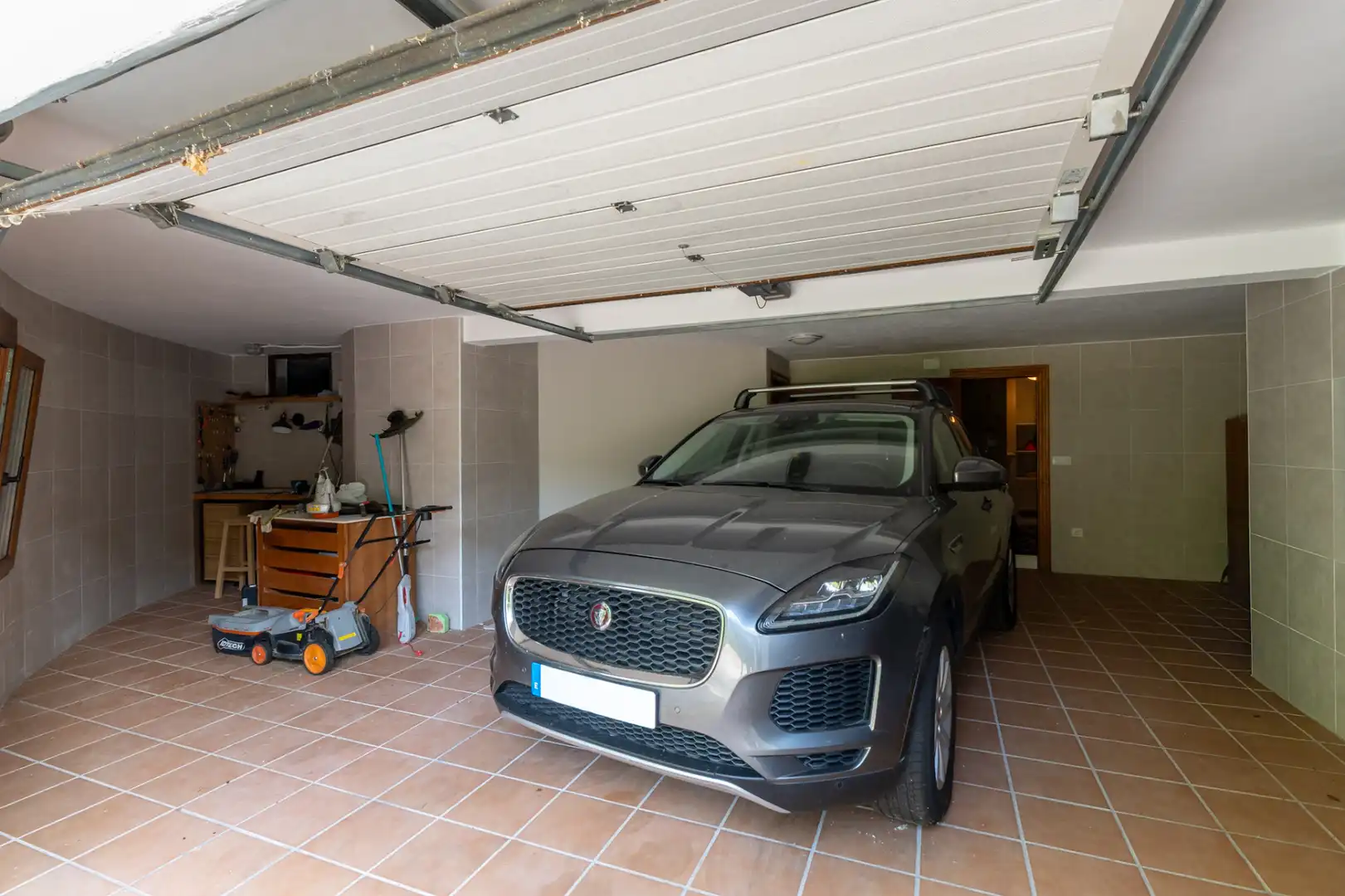 Parking de Casa o chalet en venta en Dénia con Aire acondicionado, Calefacción y Jardín privado