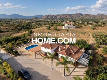 Chalet con piscina en venta en Alquería - Torrealquería