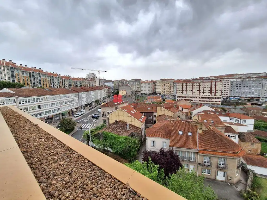 Vista exterior de Piso de alquiler en Santiago de Compostela  con Calefacción, Terraza y Amueblado