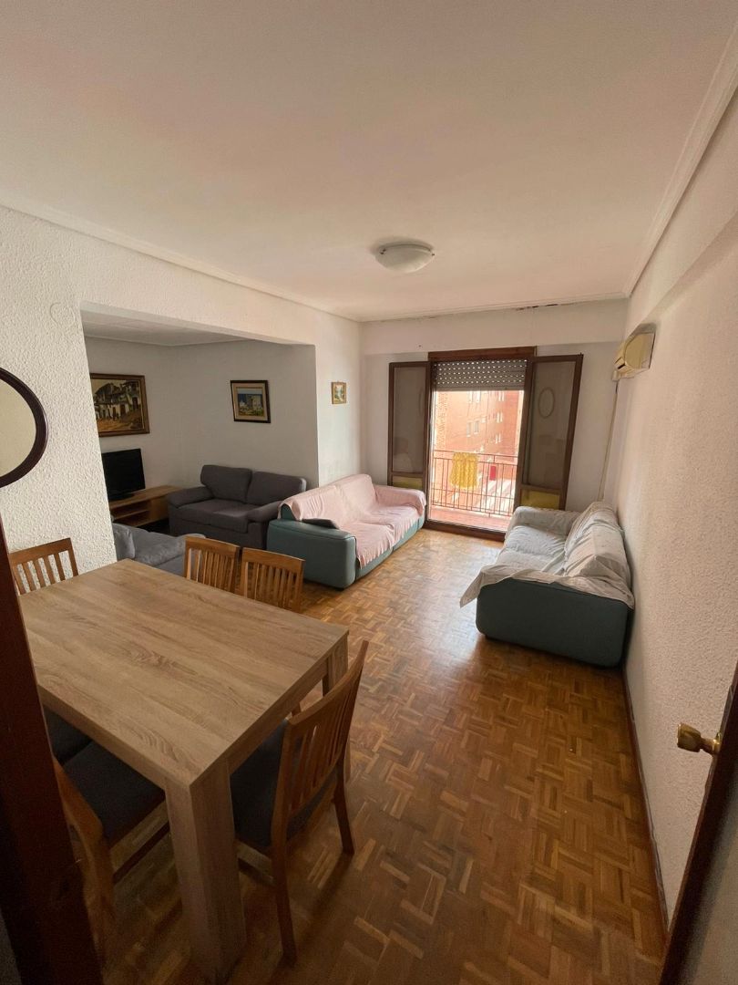 Sala de estar de Piso de alquiler en Castellón de la Plana / Castelló de la Plana con Aire acondicionado, Trastero y Amueblado