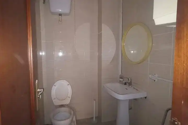 Baño de Nave industrial en venta en Valencia
