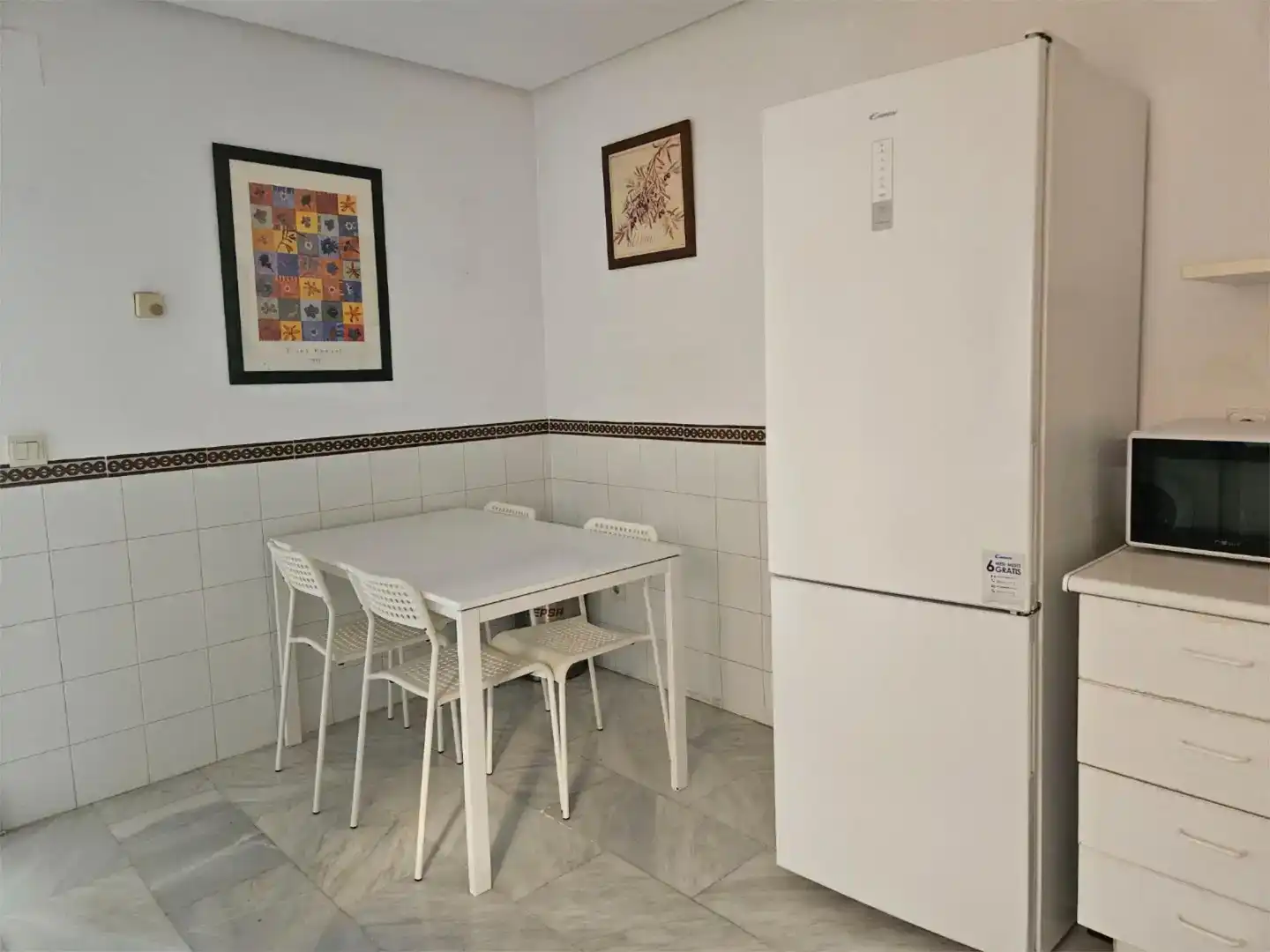 Cuina de Pis en venda en San Juan de Aznalfarache amb Aire condicionat i Piscina