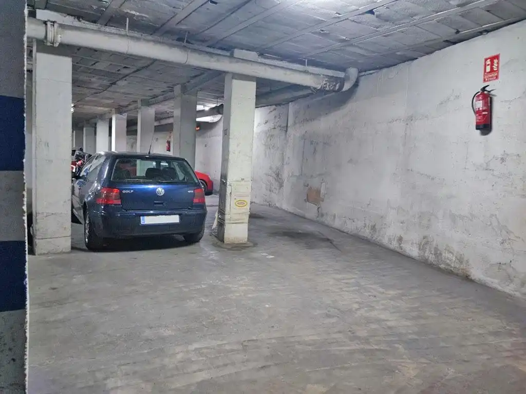 Parking of Garage for rent in Granada