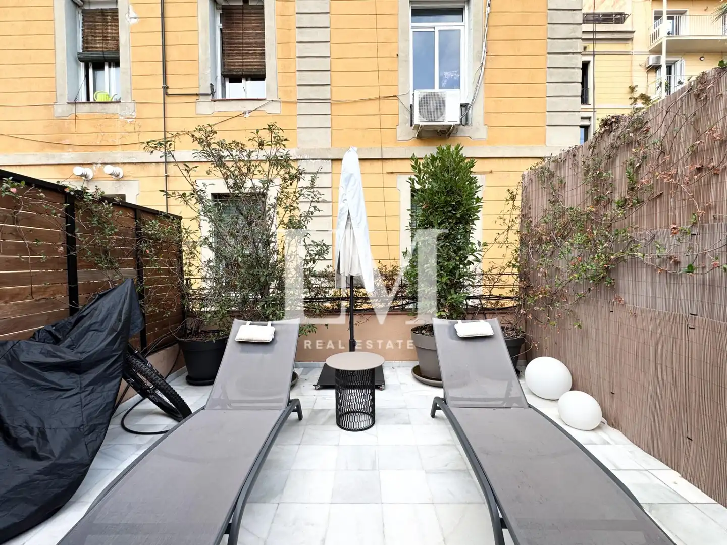 Terraza de Casa adosada de alquiler en Barcelona con Aire acondicionado, Jardín privado y Terraza