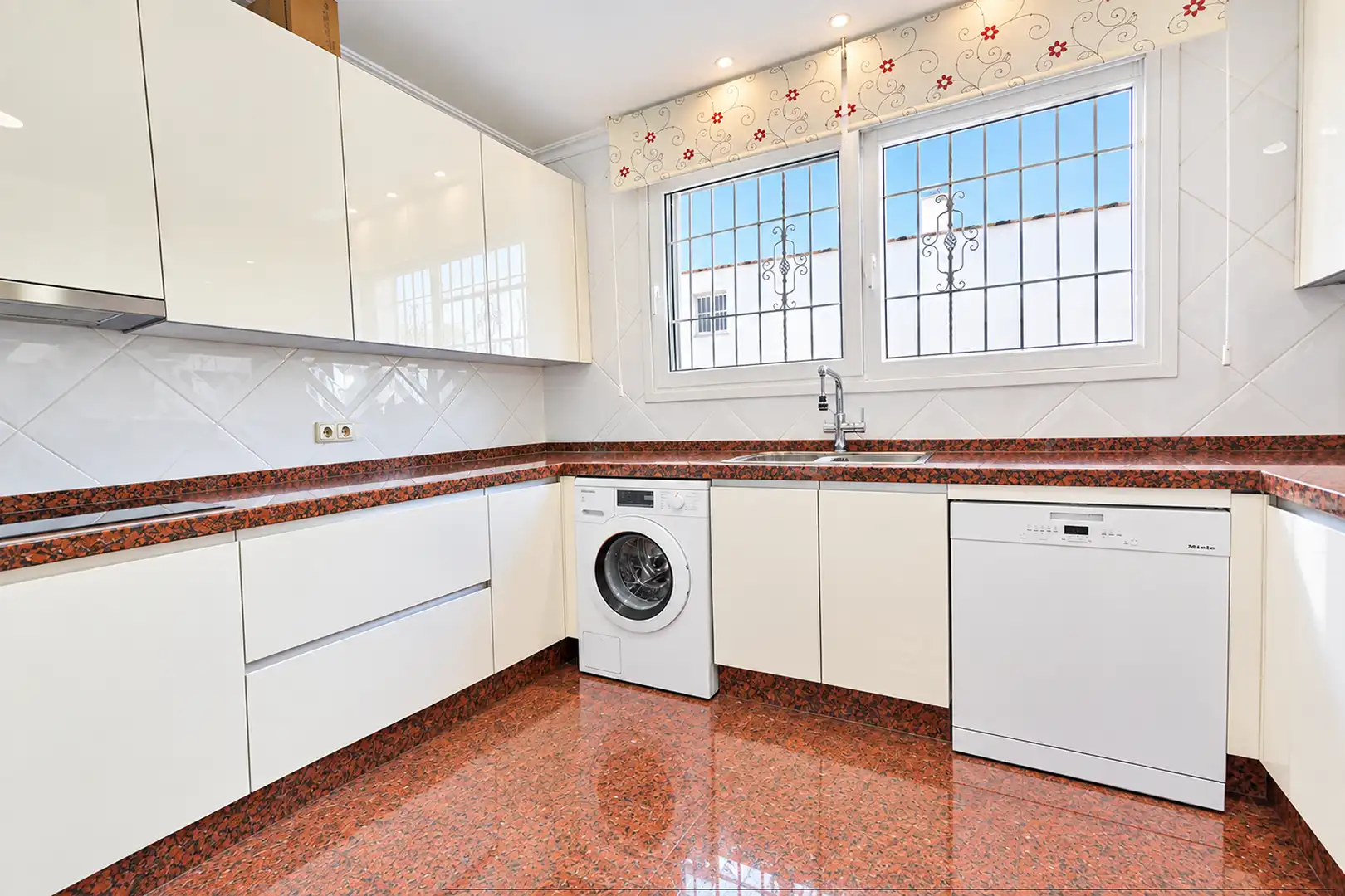 Casa con jardín en venta en Castillo Sohail - Myramar, imagen 7