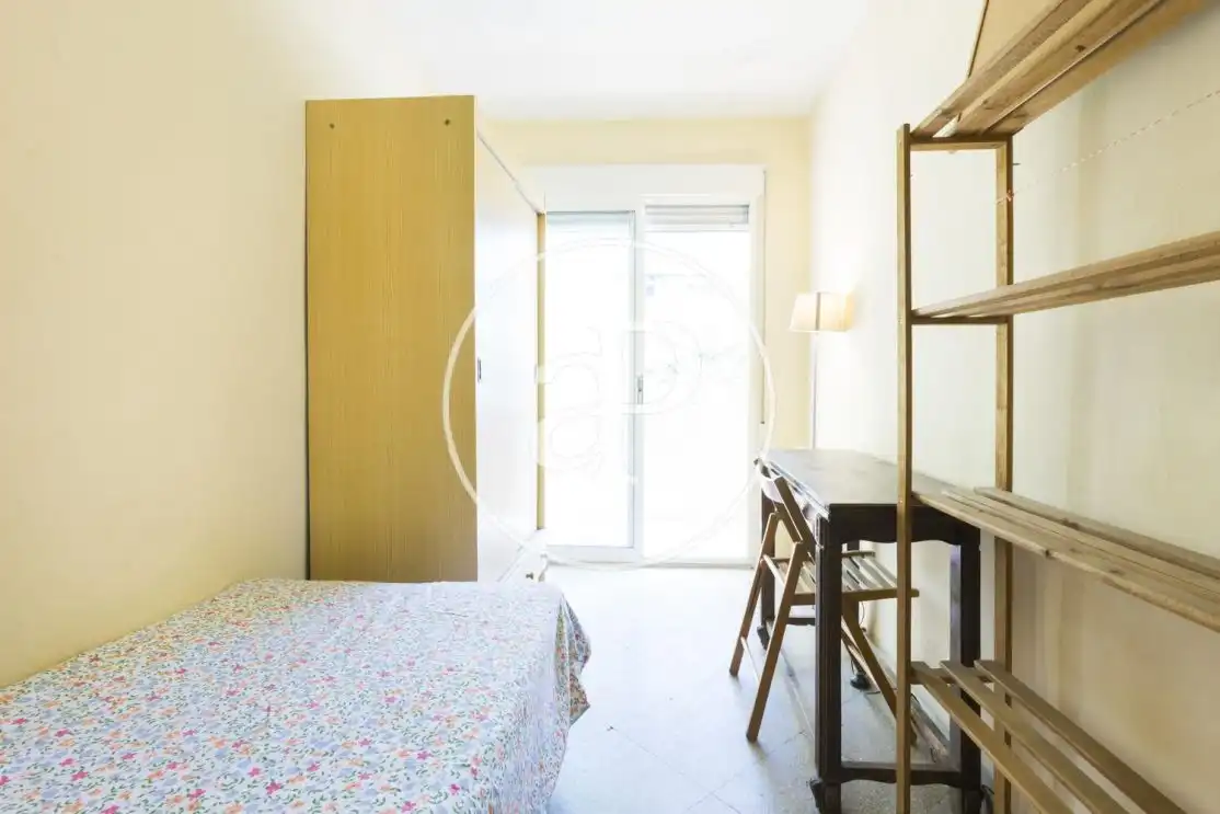 Flat for rent in Carrer de Xile, Mestalla