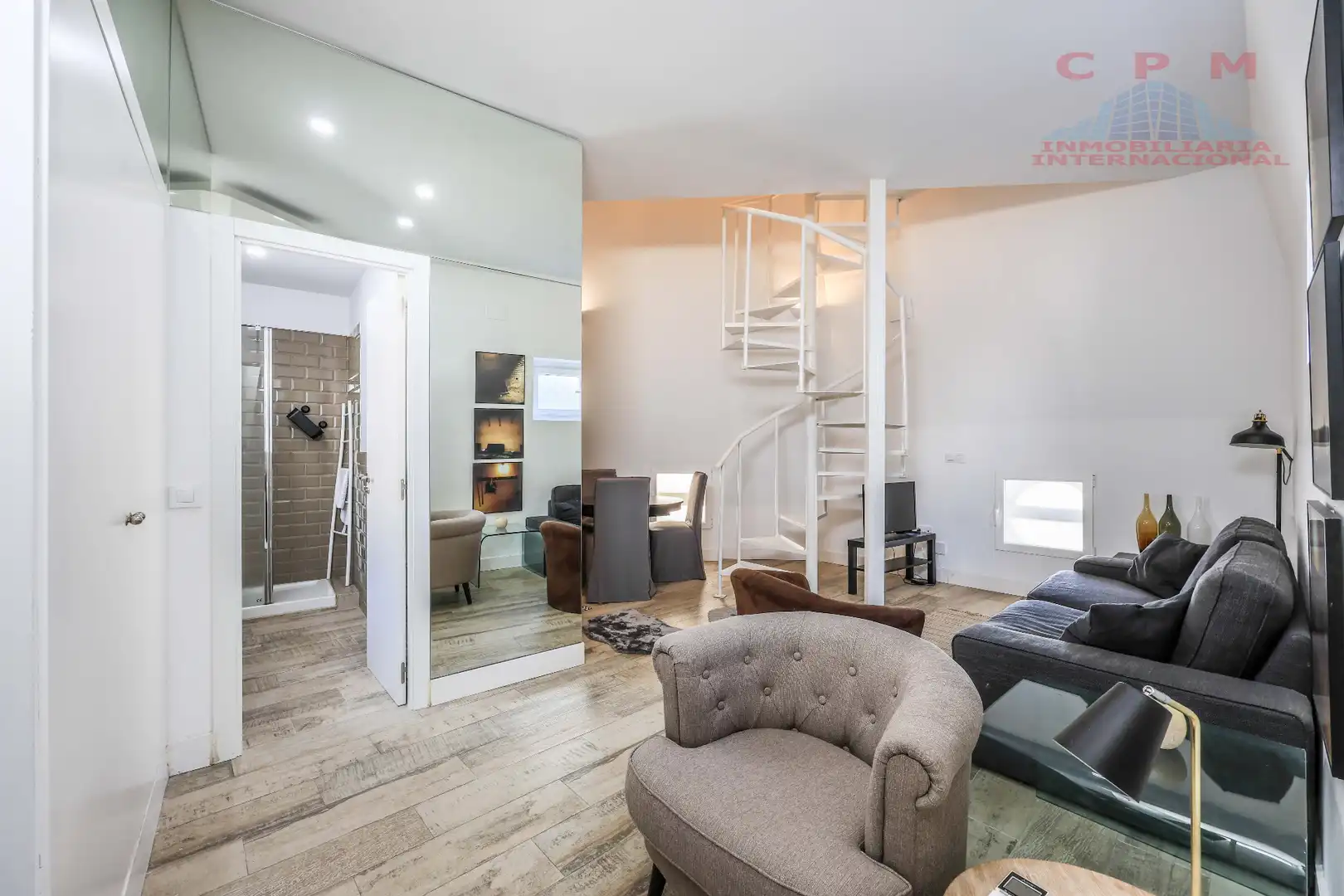 Living room of Duplexes for rent in Madrid  with Air Conditioner, Heating and Furnished