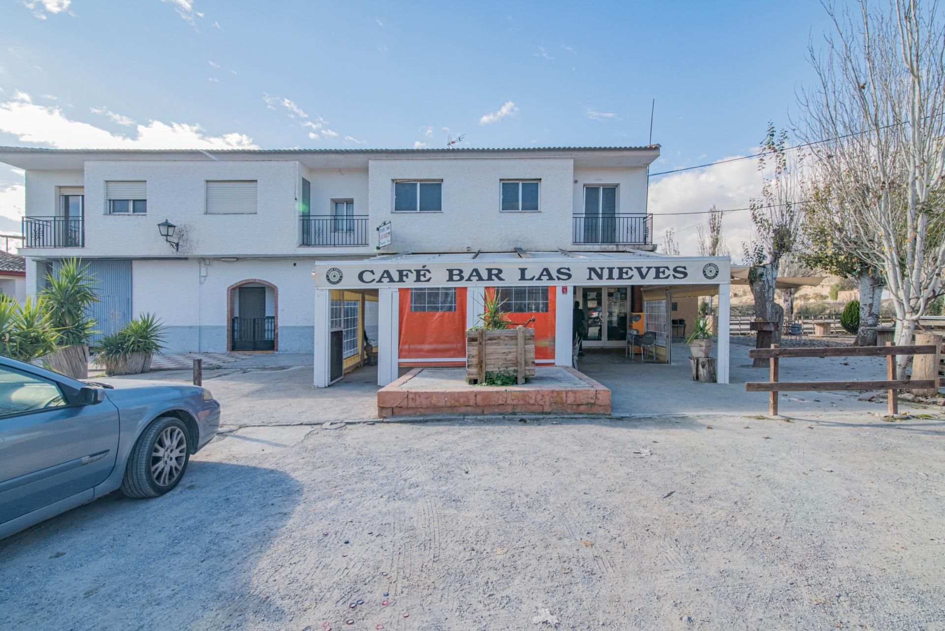 Vista exterior de Casa o xalet en venda en La Malahá amb Terrassa