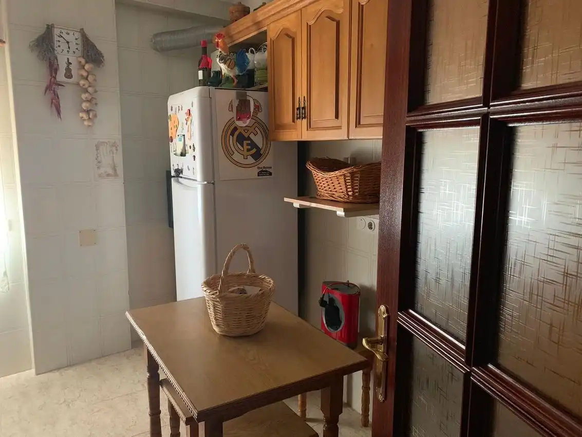 Cuina de Casa adosada en venda en Arcos de la Frontera amb Aire condicionat