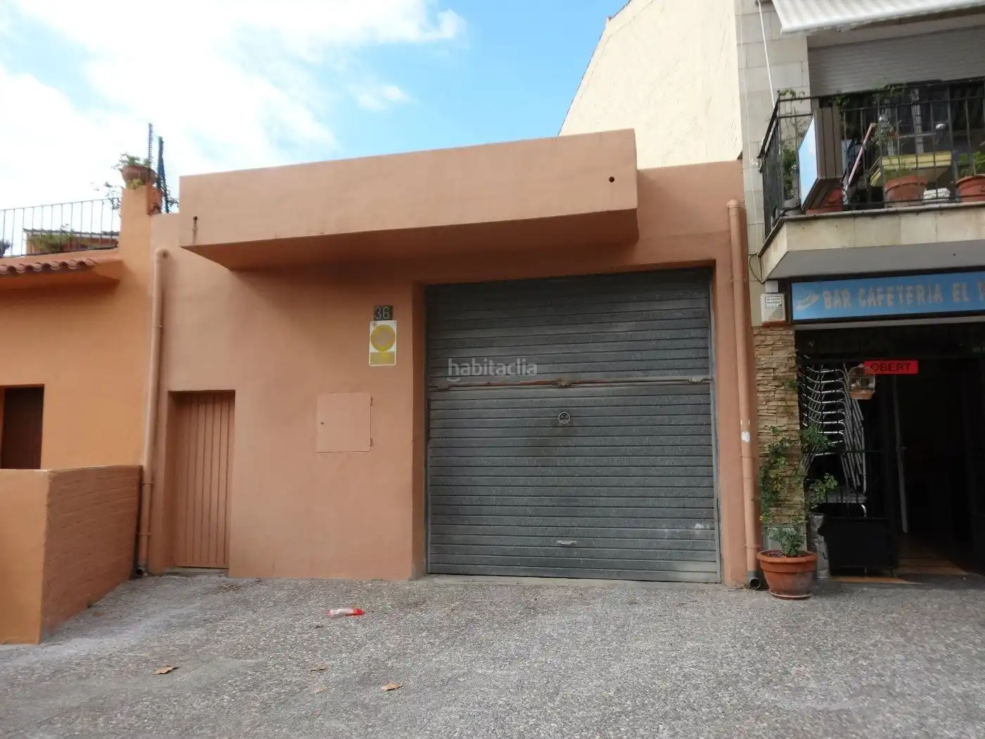 Vista exterior de Local en venda en Palafrugell