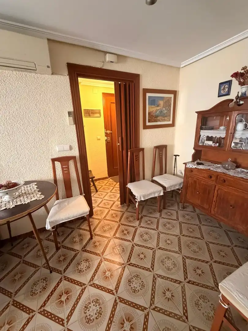 Menjador de Apartament en venda en Valencia amb Aire condicionat i Balcó
