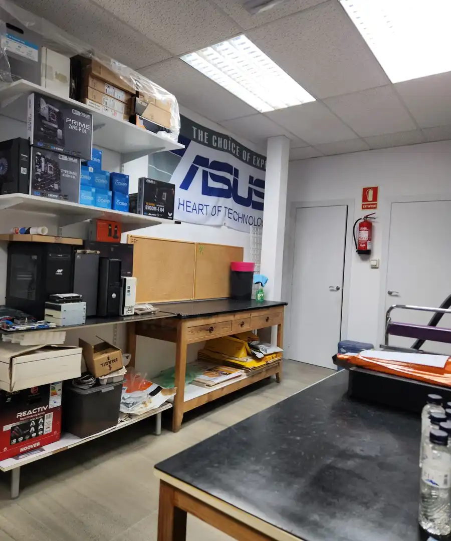Business premises for sale in La Gavarra, imagen 9