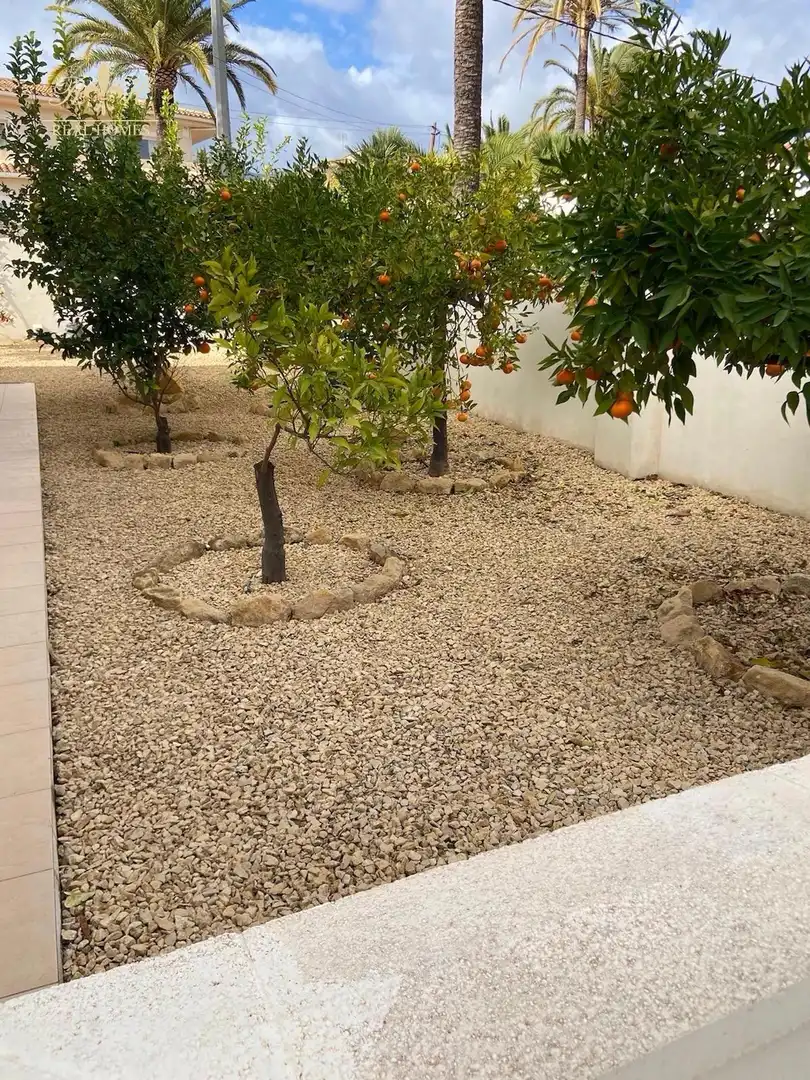 Garden of Detached homes for sale in L'Alfàs del Pi  with Air Conditioner, Heating and Swimming Pool