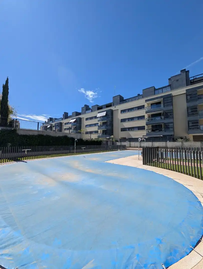 Planta baja de alquiler en Calle NARVAEZ, Hospital