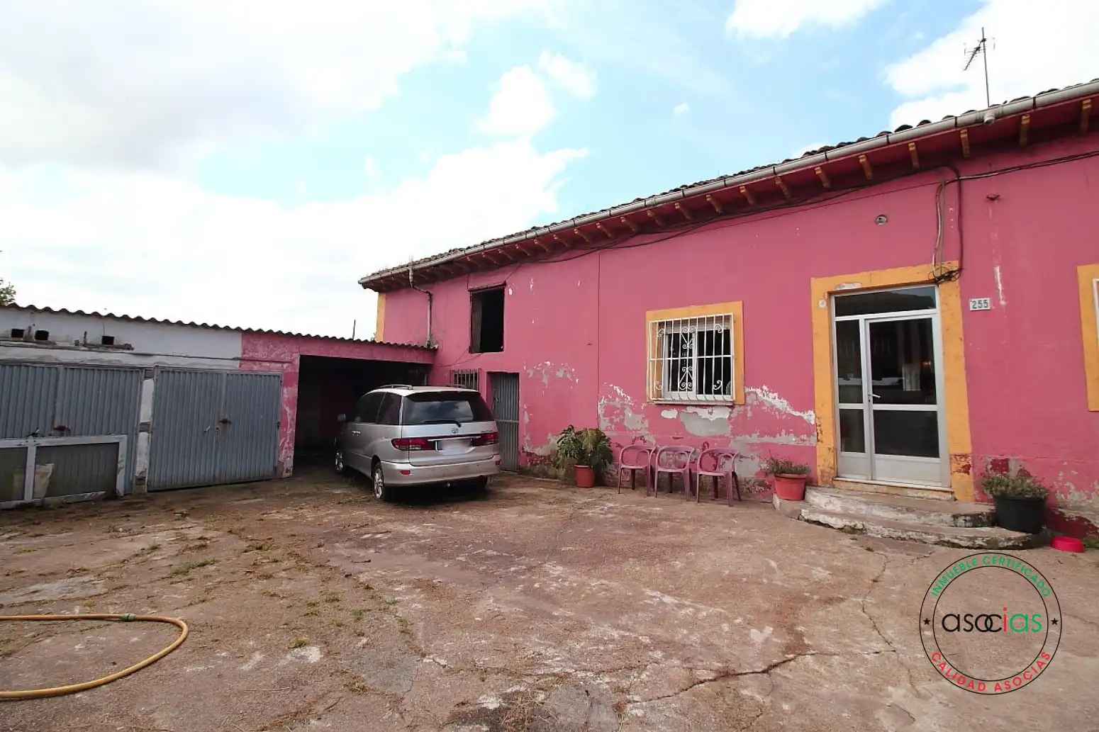 Vista exterior de Casa o xalet en venda en Gijón  amb Calefacció