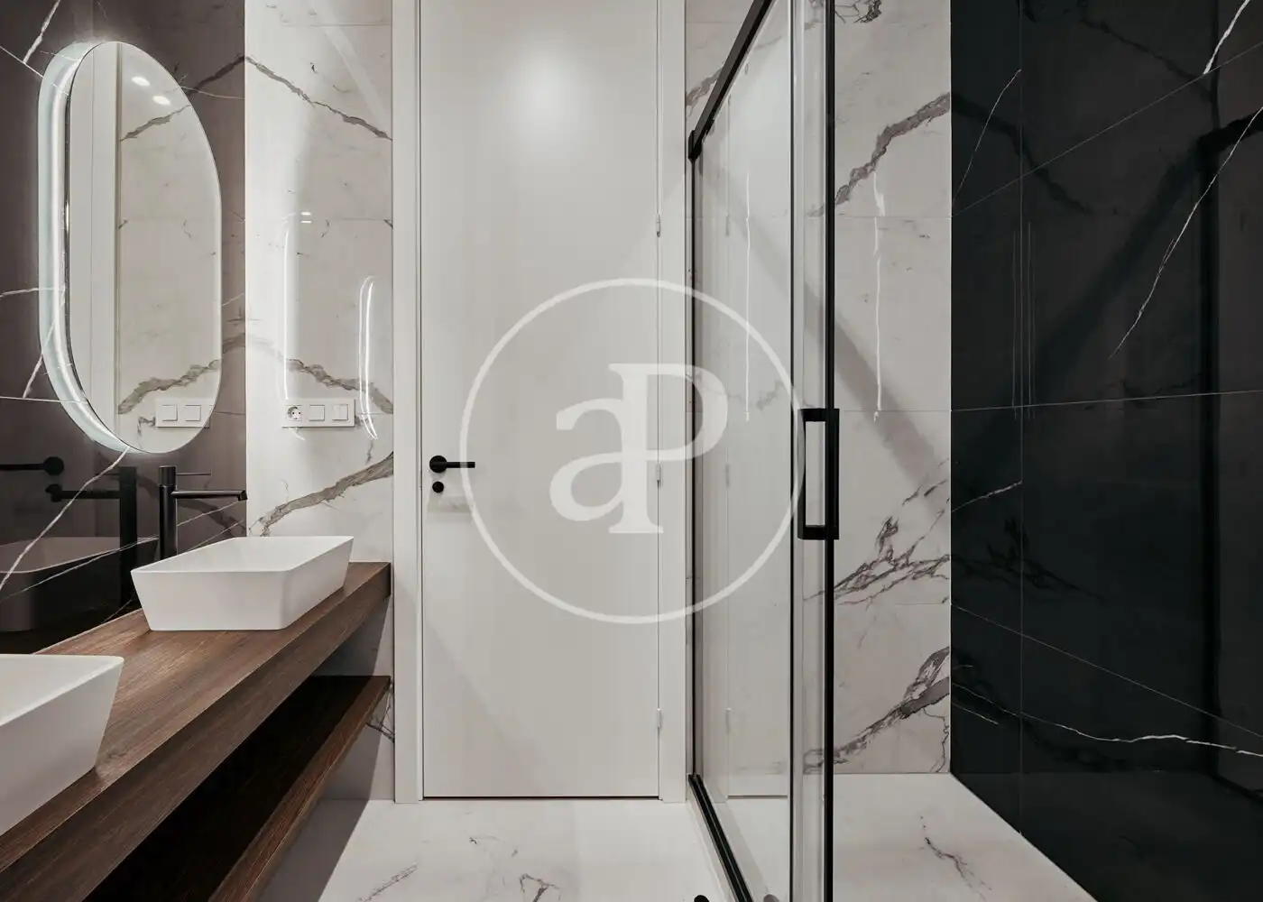 Badezimmer von Wohnung zum Verkauf in Madrid mit Klimaanlage, Heizung und Möbliert