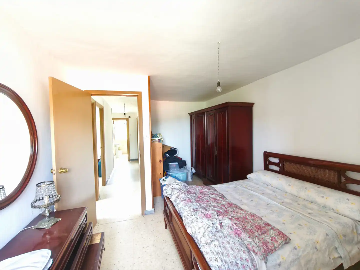 Dormitori de Casa o xalet en venda en Santiago de Compostela  amb Jardí privat, Terrassa i Traster