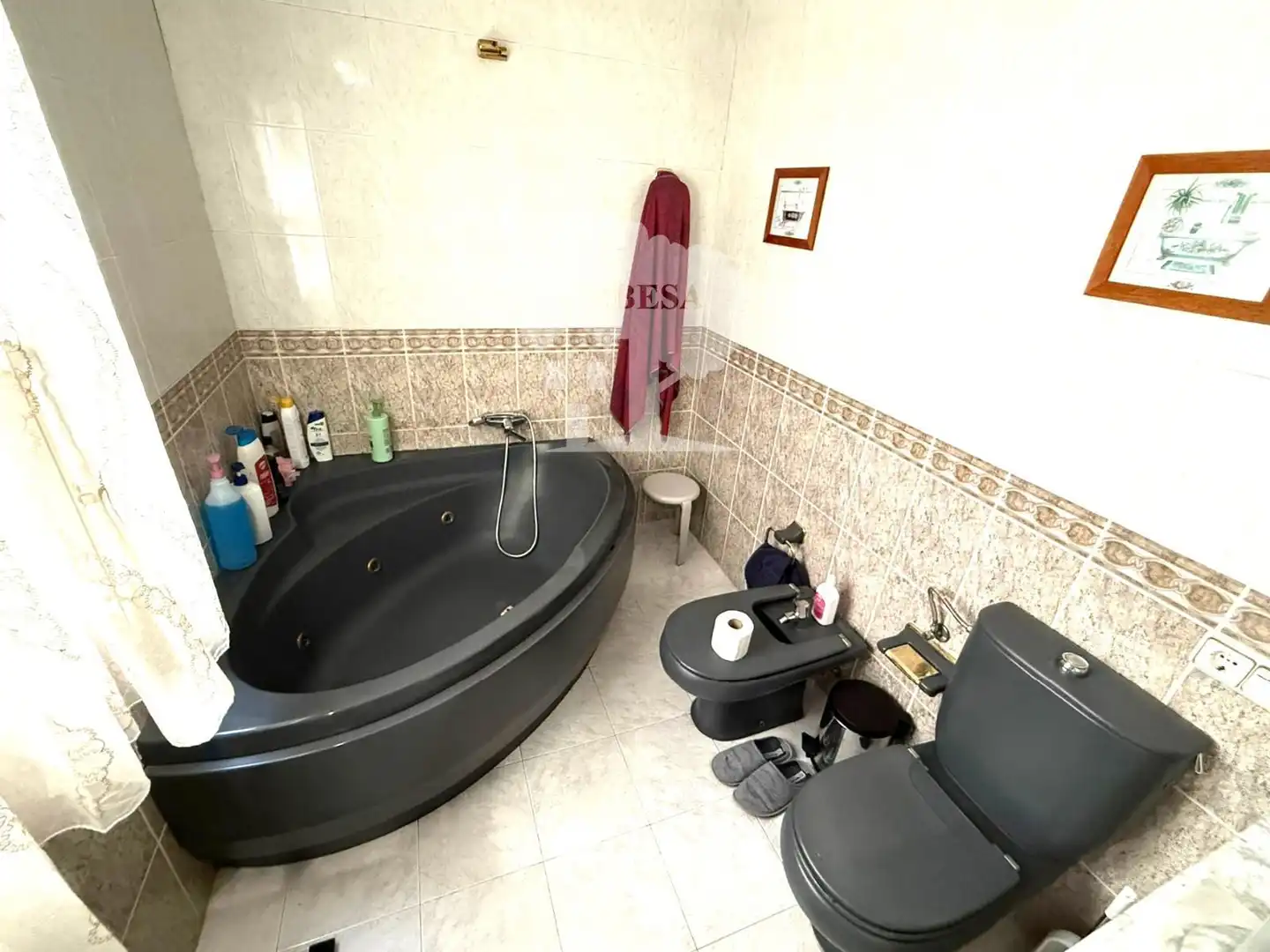 Badezimmer von Einfamilien-Reihenhaus zum Verkauf in Motril mit Klimaanlage, Heizung und Schwimmbad