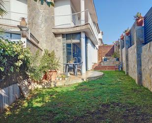 Jardí de Casa o xalet en venda en Sant Pere de Ribes amb Terrassa