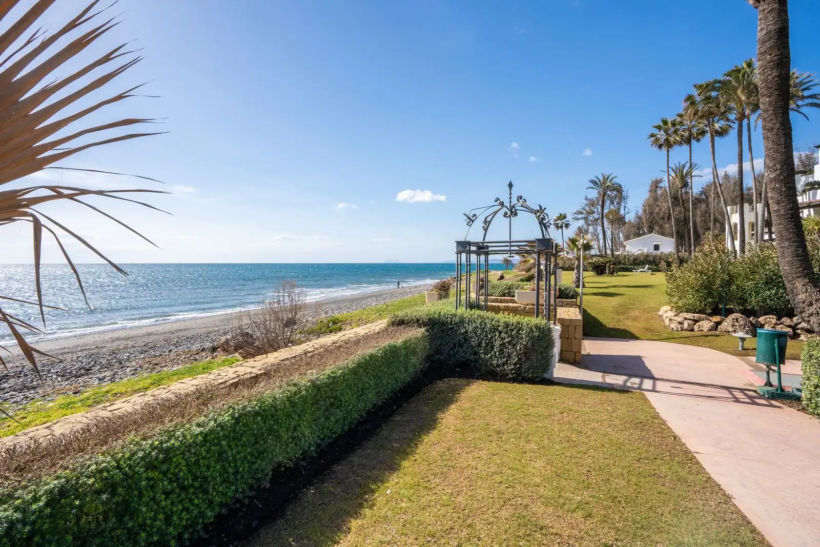 Jardí de Apartament en venda en Estepona amb Terrassa, Traster i Moblat