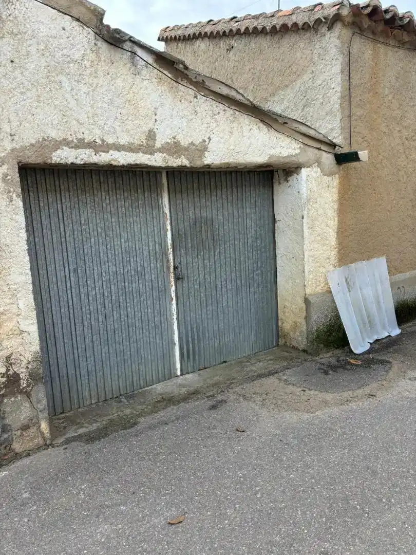 Aparcament de Planta baixa en venda en Molacillos amb Moblat i TV