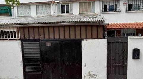 Foto 3 de Casa adosada en venda a Calle Serena, 186, Entrevías,  Madrid Capital