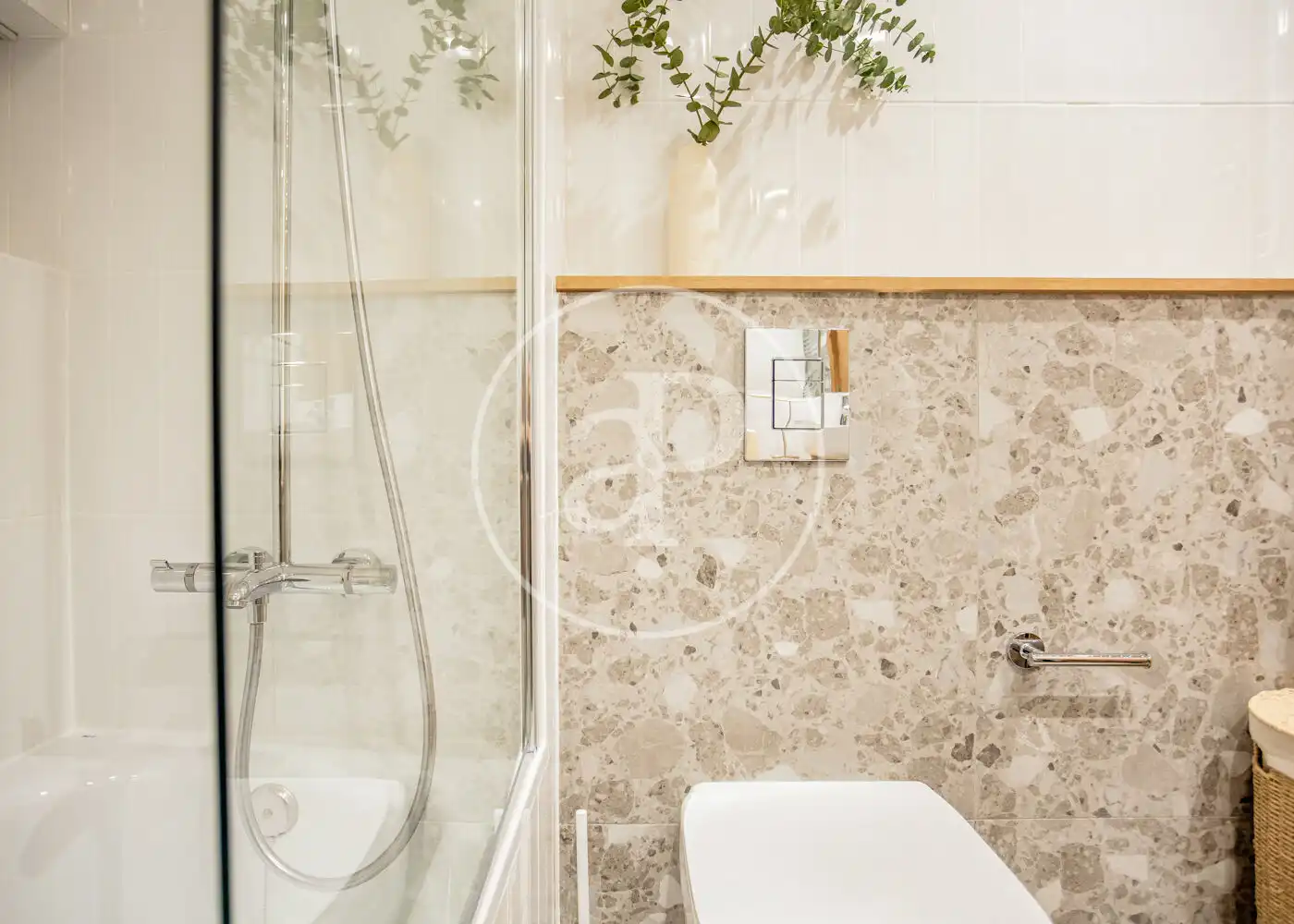 Baño de Piso de alquiler en Madrid con Aire acondicionado, Calefacción y Amueblado