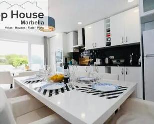 Cuina de Casa adosada de lloguer en Marbella amb Aire condicionat i Terrassa