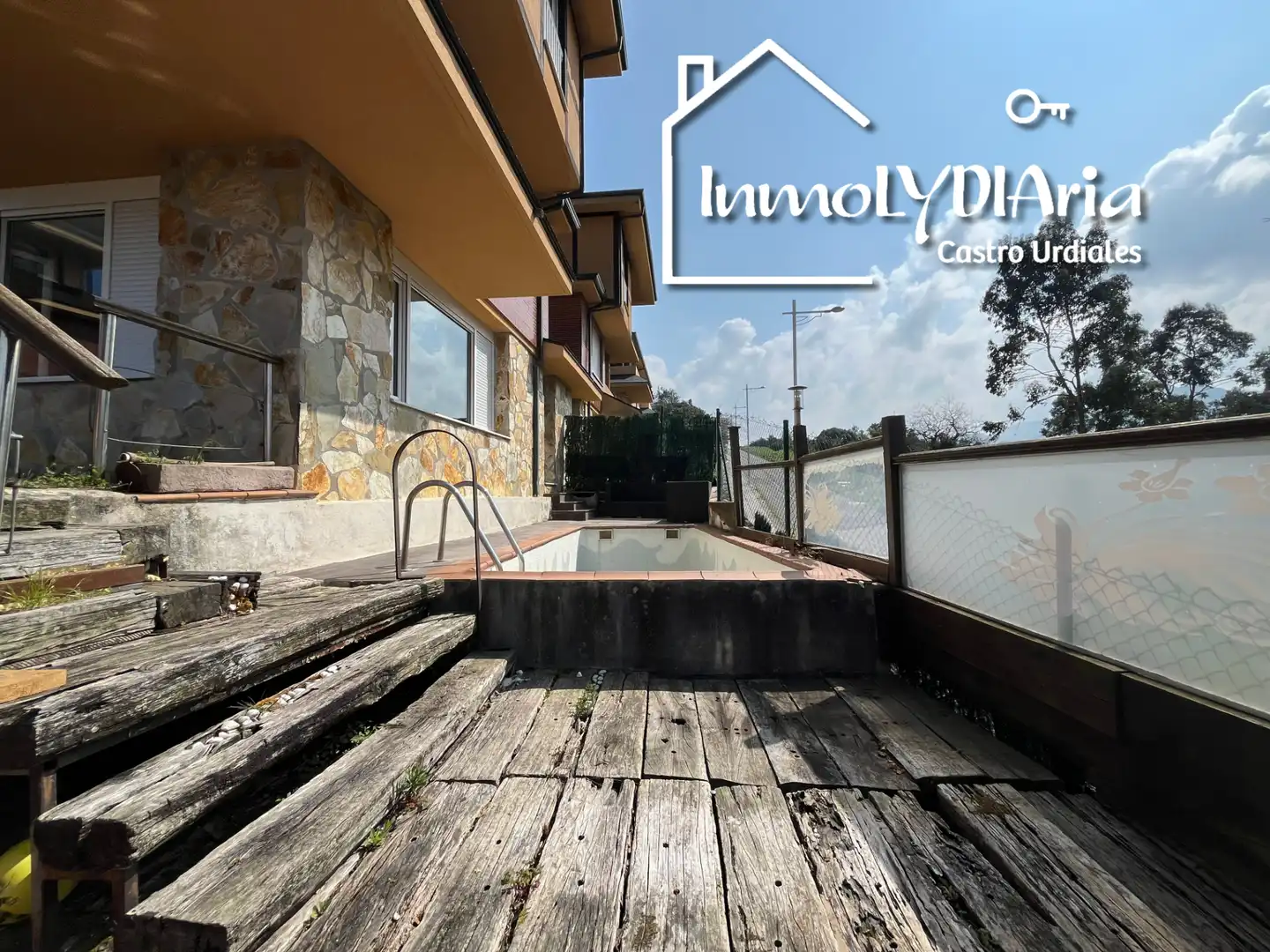 Swimming pool of Houses for sale in Castro-Urdiales  with Heating, Private garden and Terrace