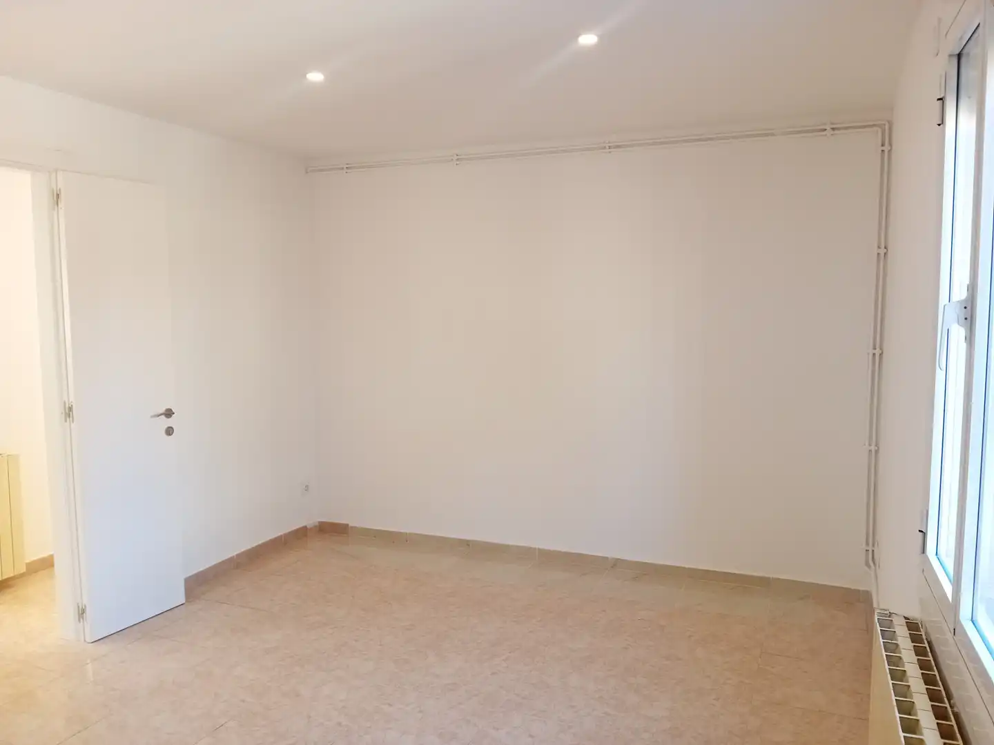 Habitación de Piso en venta en Girona con Calefacción, Terraza y Internet