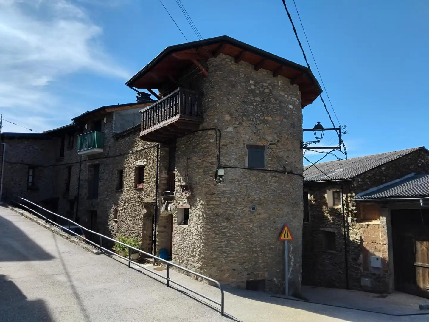 Adossat en venda a Ribera d'Urgellet