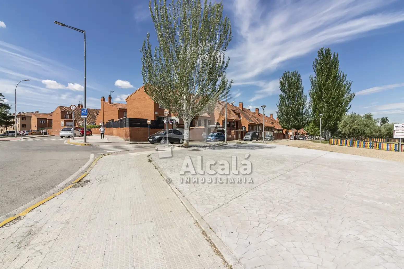 Aparcament de Casa adosada en venda en Mejorada del Campo amb Aire condicionat, Calefacció i Traster