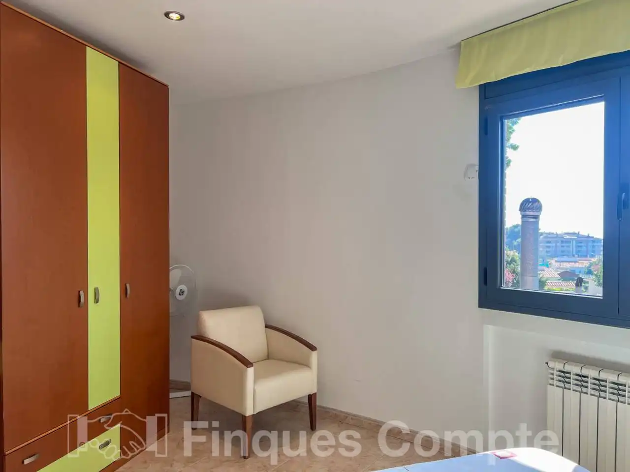 Houses for sale in Calle Montblanc, Roda de Berà