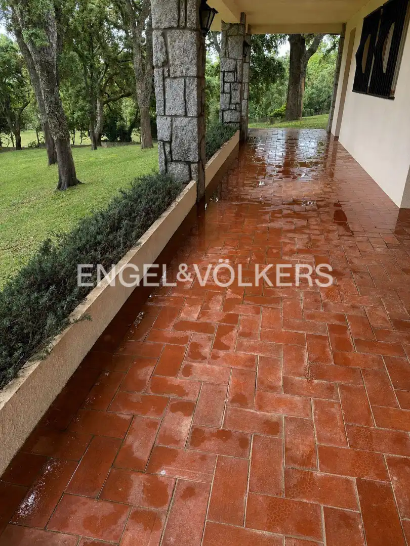 Casa o chalet en venta en Carrer de la Cardona, Maçanet de Cabrenys