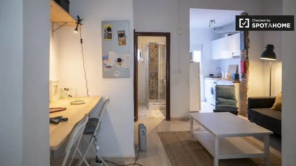 Appartamento con terrazza in affitto a Poblats Marítims, imagen 3