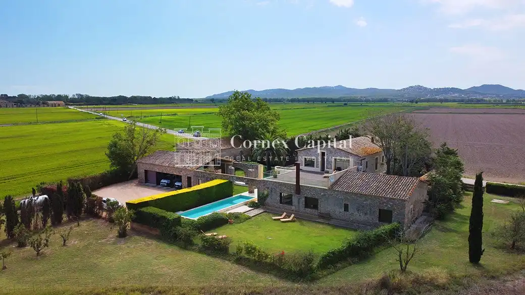 Vista exterior de Casa o chalet de alquiler en Pals con Jardín privado, Terraza y Piscina