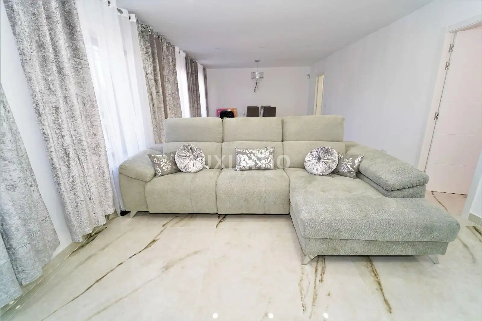 Sala de estar de Casa o chalet en venta en La Nucia con Aire acondicionado, Terraza y Trastero