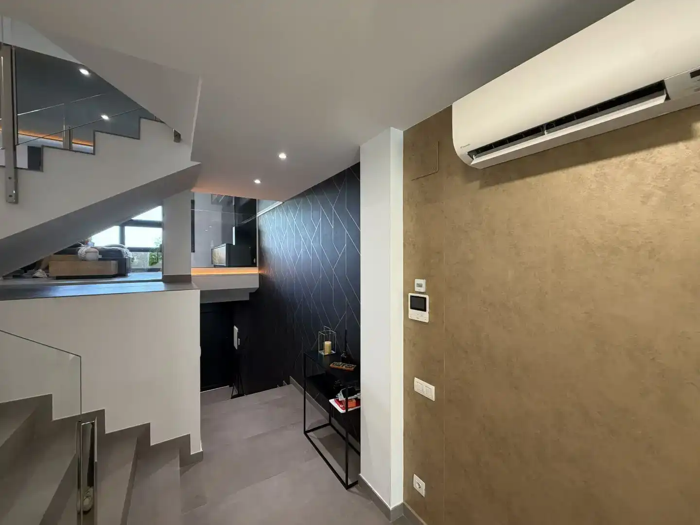 Casa adosada en venta en Sabadell con Aire acondicionado, Trastero y Balcón