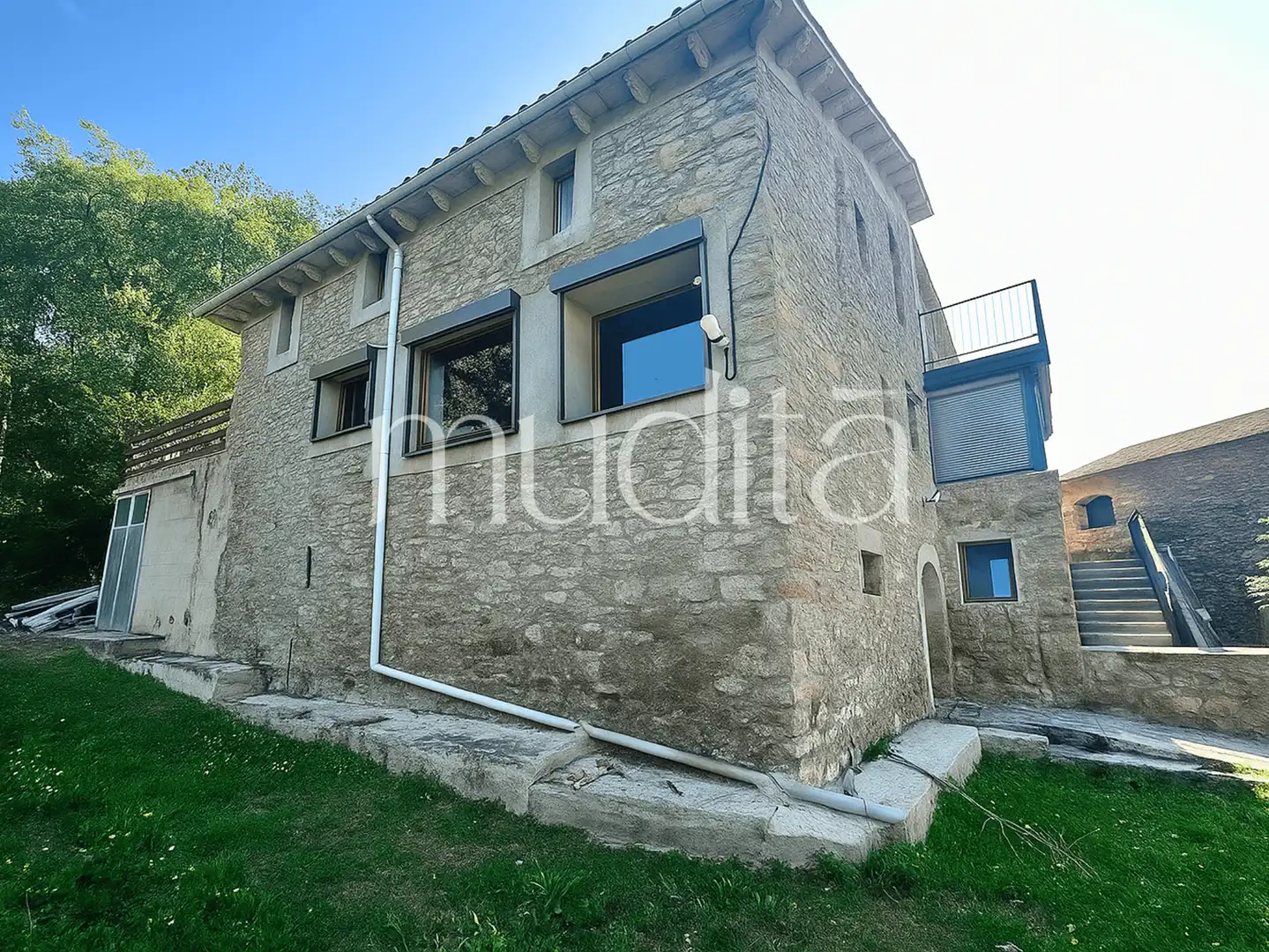 Vista exterior de Casa o xalet en venda en Les Llosses amb Calefacció, Terrassa i Traster