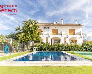 Piscina de Edifici en venda en Montemayor