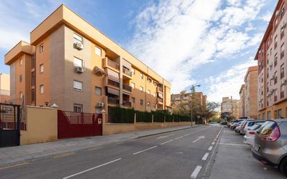 Exterior view of Flat for sale in  Granada Capital  with Air Conditioner, Heating and Private garden