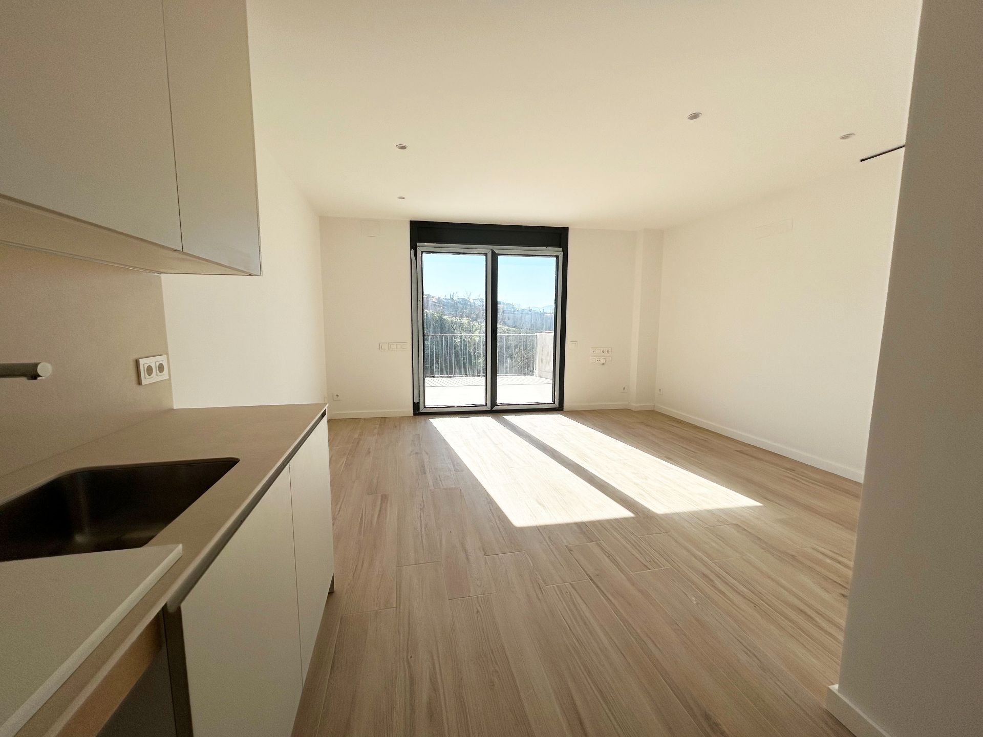 Sala d'estar de Pis en venda en L'Esquirol amb Calefacció, Jardí privat i Terrassa