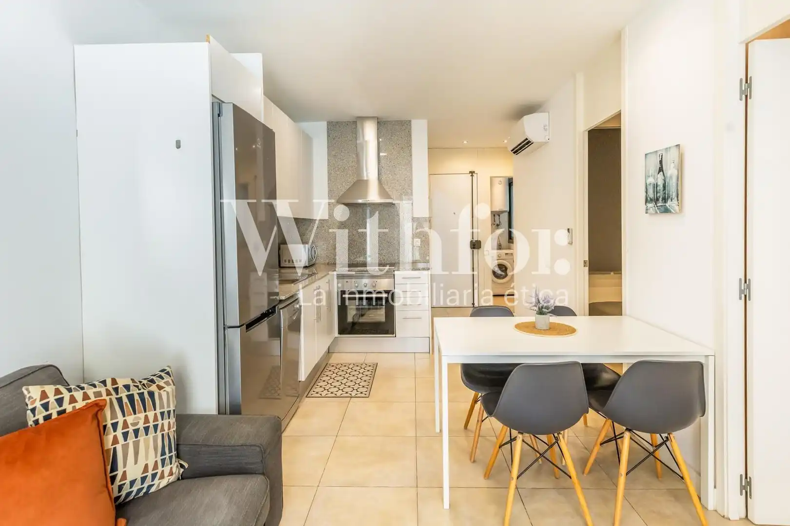 Exterior view of Flat for sale in Barcelona  with Air Conditioner, Heating and Parquet flooring